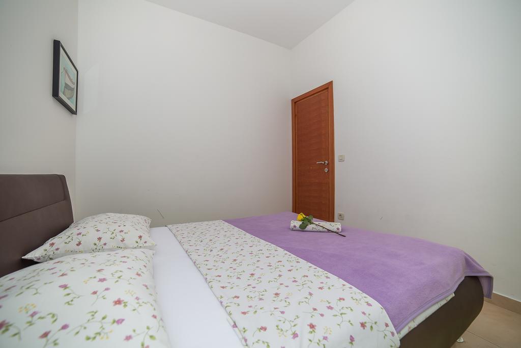 Apartments Milan Макарска Номер фото